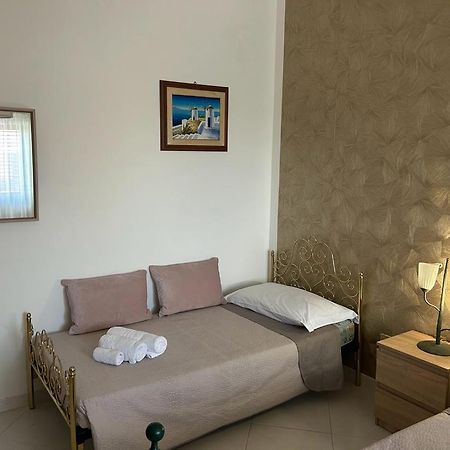 Nina Apartament Giardini Naxos Con Posto Auto Экстерьер фото