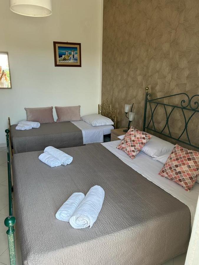 Nina Apartament Giardini Naxos Con Posto Auto Экстерьер фото